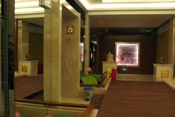 山城夜未央，重庆人爱夜生活？