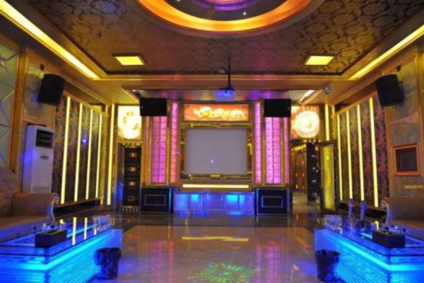 重庆忠县好地方，肩颈按摩解忧愁